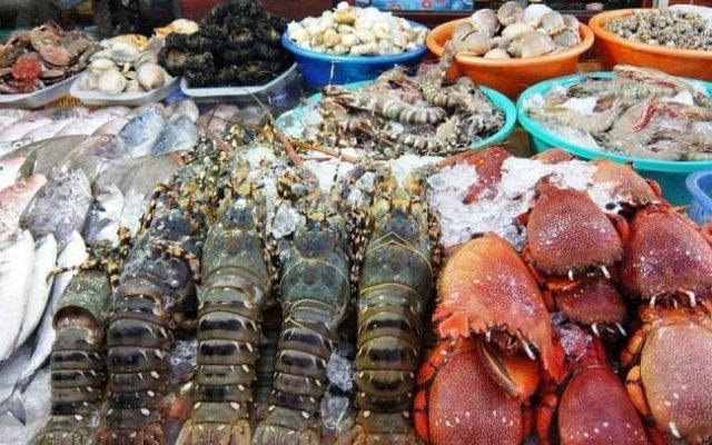  Khu chợ nào bán hải sản rẻ ở TP.HCM đáng mua nhất